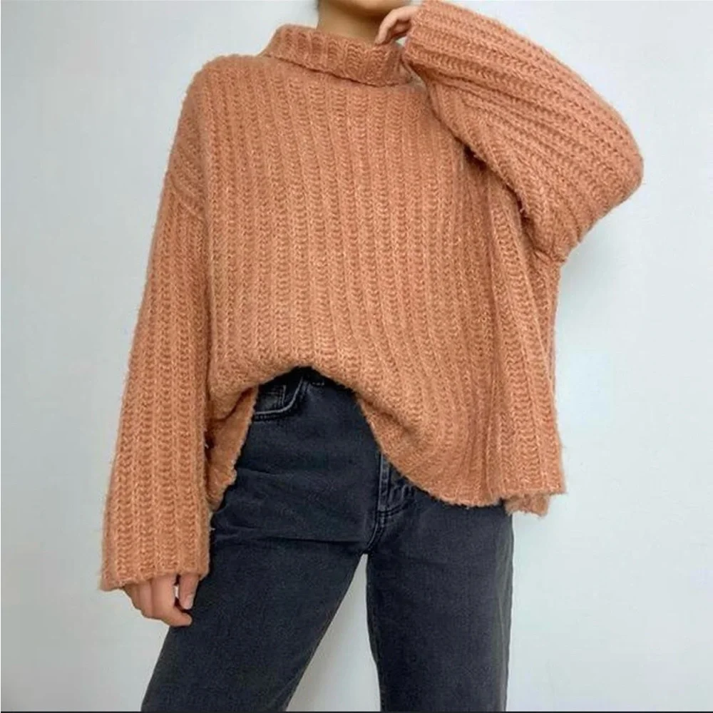 FREE PEOPLE Fluffy Fox Chunky Alpaca Sweater Peachy Papaya. Size Small - Picture 1 of 5